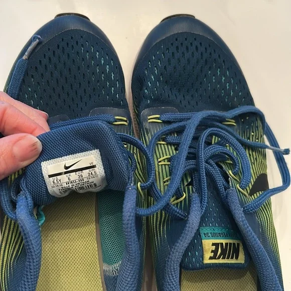 Nike Blue and Yellow Running Shoes - Picture 6 of 6